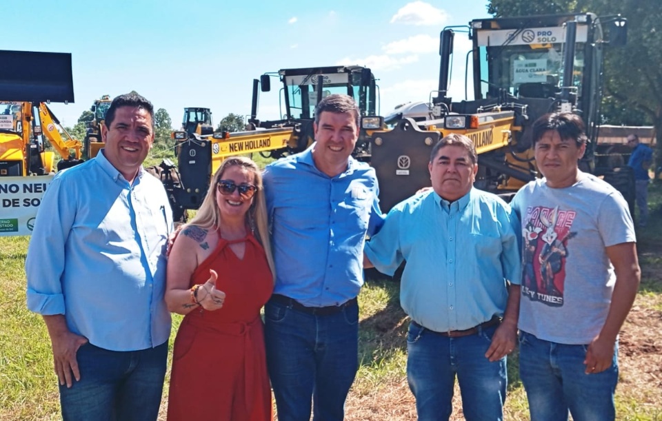 Prefeito Bandeira agradece Reinaldo Azambuja e Eduardo Riedel por nova patrola conquistada para Amambai