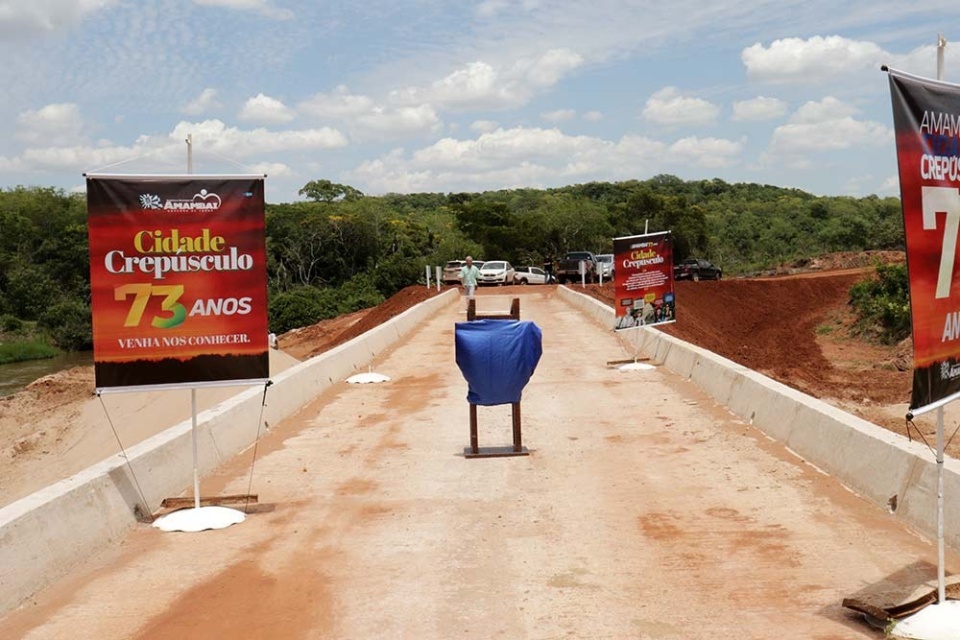 Prefeitura de Amambai inaugurou obra 147: ponte de concreto sobre o Rio Moroti Prefeitura de Amambai inaugurou obra 147: ponte de concreto sobre o Rio Moroti