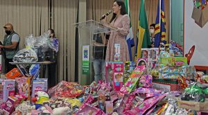 Campanha dos servidores arrecada 21 mil brinquedos e bate recorde; “brilho nos olhos”, afirma governador