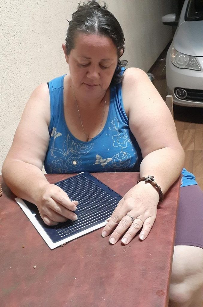 Curso ensina Sistema Braille para professores e moradores de Amambai