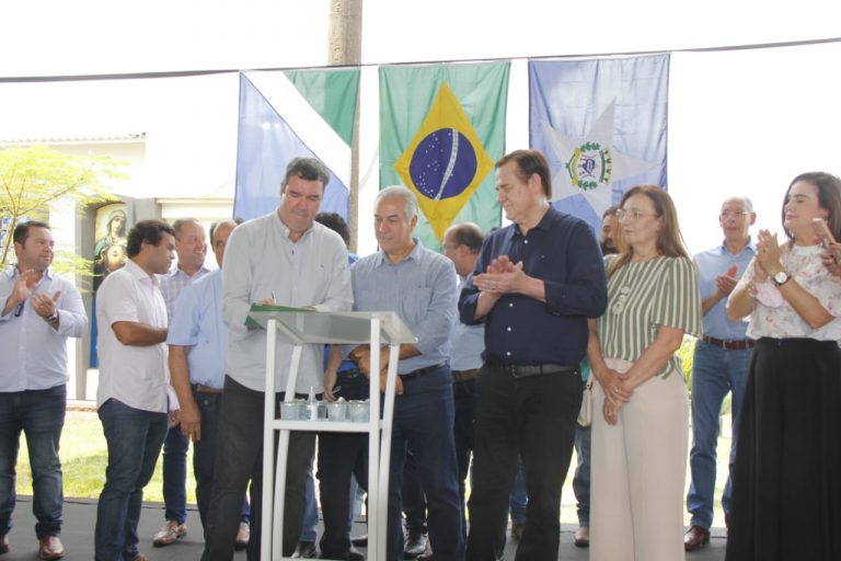 Com R$ 73 milhões de recursos do Estado, governador investe em obras de infraestrutura em Laguna Carapã