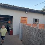 Morador de Amambai ganha uma casa nova após ação solidária entre amigos