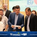 Durante evento de 30 anos da UEMS, coral Mitã Rory rouba a cena e emociona presentes