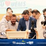 Durante evento de 30 anos da UEMS, coral Mitã Rory rouba a cena e emociona presentes