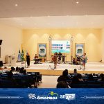 Durante evento de 30 anos da UEMS, coral Mitã Rory rouba a cena e emociona presentes