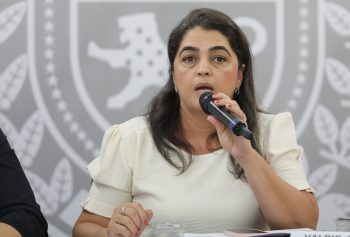 Governo terá reforço na ronda policial, ampliação do monitoramento e botão de pânico nas escolas Governo terá reforço na ronda policial, ampliação do monitoramento e botão de pânico nas escolas