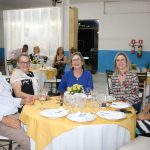 SIMTED Amambai homenageia profissionais aposentados da educação em evento de confraternização