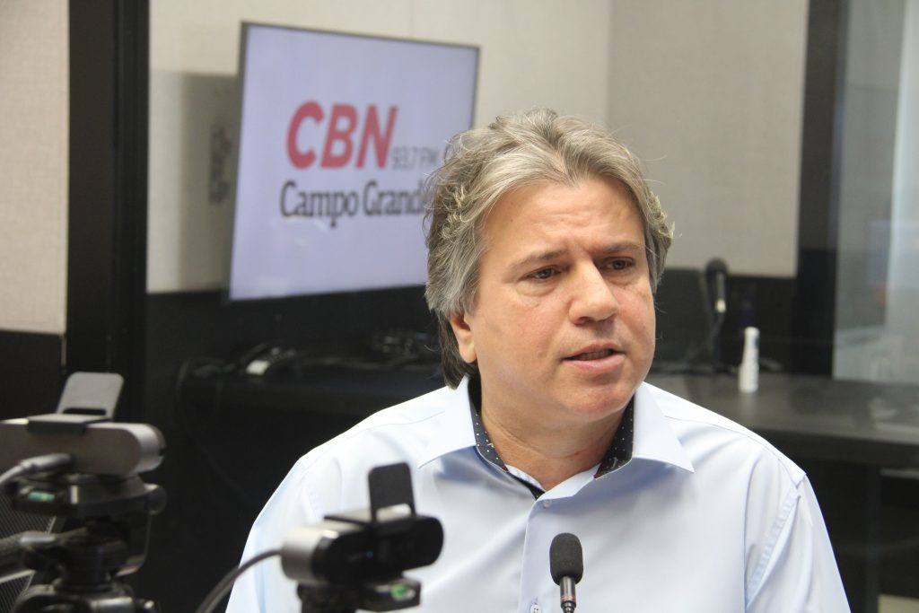 Vamos fazer um novo modelo de municipalismo para melhorar saúde e educação, diz secretário de governo Vamos fazer um novo modelo de municipalismo para melhorar saúde e educação, diz secretário de governo