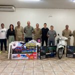 Militares do Corpo de Bombeiros realizam sorteio de prêmios em prol da construção da sede do Grêmio XX de Dezembro