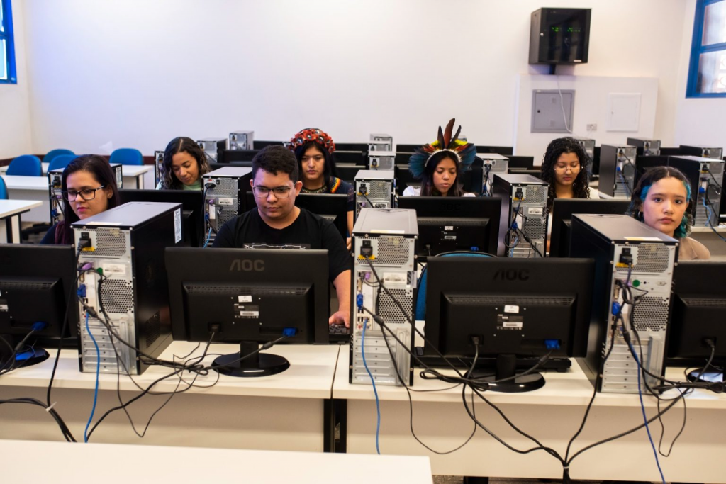 Curso superior é realidade para acadêmicos beneficiados pelo Vale Universidade em MS