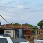 Secretarias de Serviços Urbanos e Infraestrutura prestam socorro à população após vendaval
