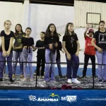 Alunos emocionam público durante apresentações da Festa da Família da Escola Municipal Julio Manvailer
