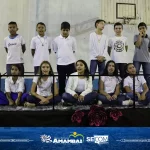 Alunos emocionam público durante apresentações da Festa da Família da Escola Municipal Julio Manvailer