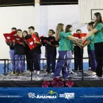 Alunos emocionam público durante apresentações da Festa da Família da Escola Municipal Julio Manvailer