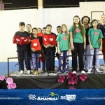 Alunos emocionam público durante apresentações da Festa da Família da Escola Municipal Julio Manvailer
