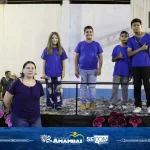 Alunos emocionam público durante apresentações da Festa da Família da Escola Municipal Julio Manvailer