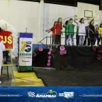 Alunos emocionam público durante apresentações da Festa da Família da Escola Municipal Julio Manvailer