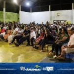 Alunos emocionam público durante apresentações da Festa da Família da Escola Municipal Julio Manvailer