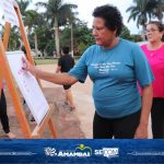 Mulheres de Amambai participam de atividade da campanha Outubro Rosa com aulão de ginástica laboral