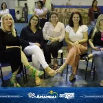 Alunos emocionam público durante apresentações da Festa da Família da Escola Municipal Julio Manvailer