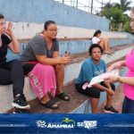 Mulheres de Amambai participam de atividade da campanha Outubro Rosa com aulão de ginástica laboral