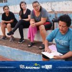 Mulheres de Amambai participam de atividade da campanha Outubro Rosa com aulão de ginástica laboral