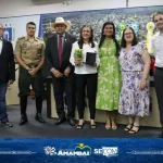 Educadores destaques de Amambai são homenageados na Sessão Solene “Professora Viviane Scalon Fachin”