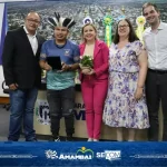 Educadores destaques de Amambai são homenageados na Sessão Solene “Professora Viviane Scalon Fachin”