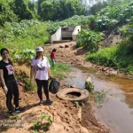 Alunos, servidores e militares realizam ação de preservação ambiental no Córrego Retiro