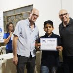 Centrinho entrega certificados de cursos gratuitos em Amambai