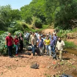 Alunos, servidores e militares realizam ação de preservação ambiental no Córrego Retiro