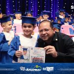 Escola Municipal Dr. Rachid Saldanha Derzi realiza cerimônia de formatura dos Prés 2024