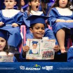 Escola Municipal Dr. Rachid Saldanha Derzi realiza cerimônia de formatura dos Prés 2024
