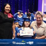 Escola Municipal Dr. Rachid Saldanha Derzi realiza cerimônia de formatura dos Prés 2024