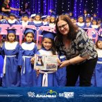 Escola Municipal Dr. Rachid Saldanha Derzi realiza cerimônia de formatura dos Prés 2024