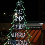 Espetáculo de cores, luzes e música marcaram a abertura do Natal de Luzes 2023 em Amambai