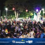 Espetáculo de cores, luzes e música marcaram a abertura do Natal de Luzes 2023 em Amambai