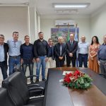 Sérgio Barbosa e Jaime Vizotto tomam posse como prefeito e vice de Amambai
