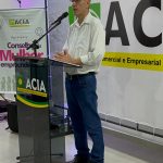 Acia toma posse de nova diretoria e inaugura reforma do salão de eventos
