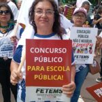 Simted de Amambai participa de mobilização em Campo Grande durante a 26ª Semana Nacional em Defesa da Educação Pública