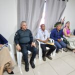 Reunião define medidas de segurança para entrega de cestas na Aldeia Limão Verde