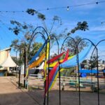 Arte na Praça: Miguela Peralta Moura transforma o céu da fronteira em identidade visual e afeto coletivo