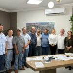 Amambai e Juti avançam em parceria para manutenção de estradas rurais