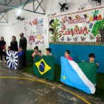 Momento cívico reúne estudantes e fortalece valores de cidadania na Escola Rachid