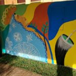 Arte na Praça: Miguela Peralta Moura transforma o céu da fronteira em identidade visual e afeto coletivo