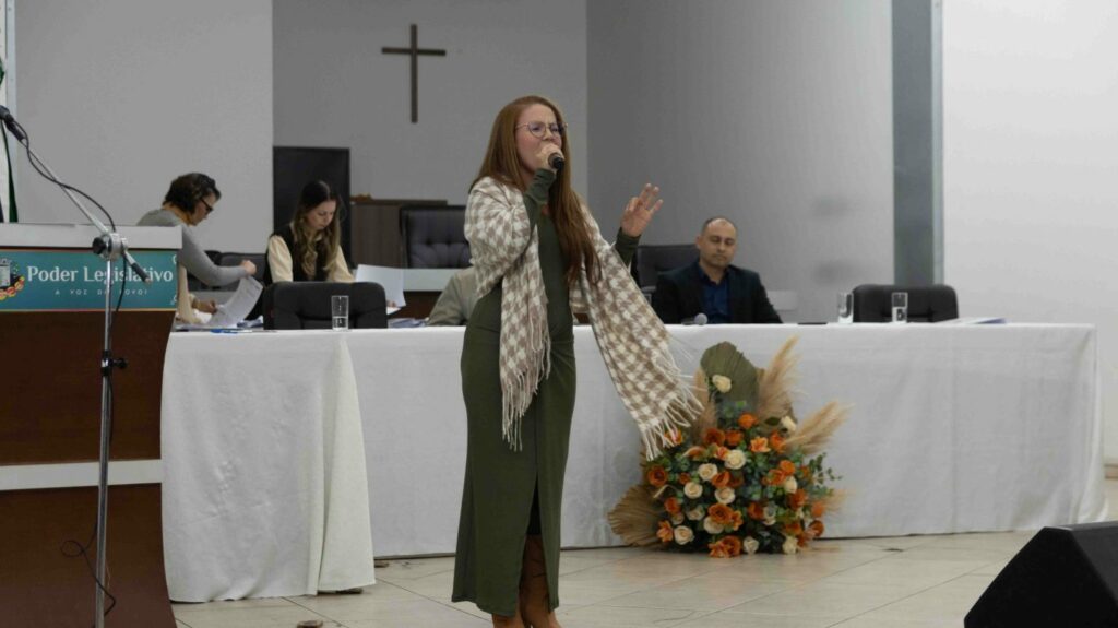 Diretores das Escolas Municipais de Naviraí tomam posse para o triênio 2025–2028 Diretores das Escolas Municipais de Naviraí tomam posse para o triênio 2025–2028