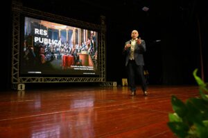 Inteligência emocional e protagonismo na gestão pública são destaques no Encontro de Gestores de Pessoas