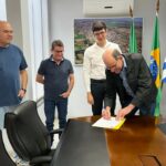 Prefeitura de Amambai inicia a semana com posse de dois novos servidores