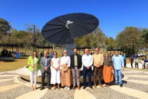 Energia limpa e inovação: Agems e Energisa reinauguram Flor Solar no Parque das Nações Indígenas