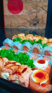 Do Japão para o sofá: o ritual do sushi em casa com Yone